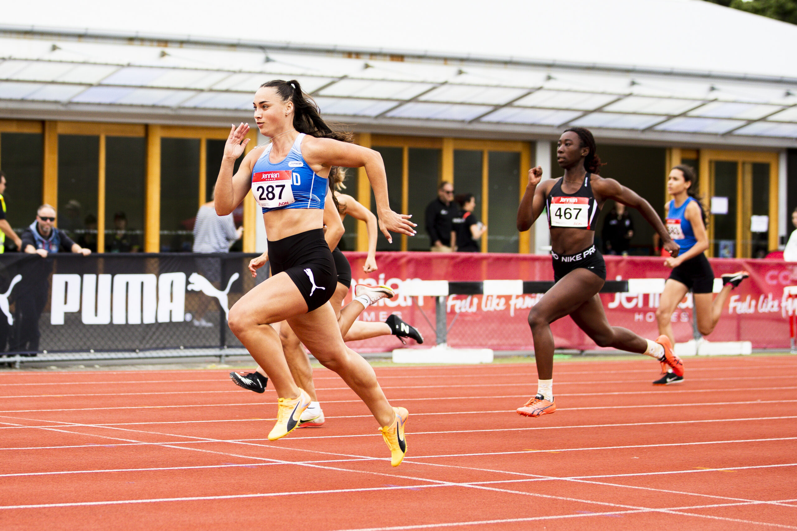 鹕队再次被 鹕队再次被